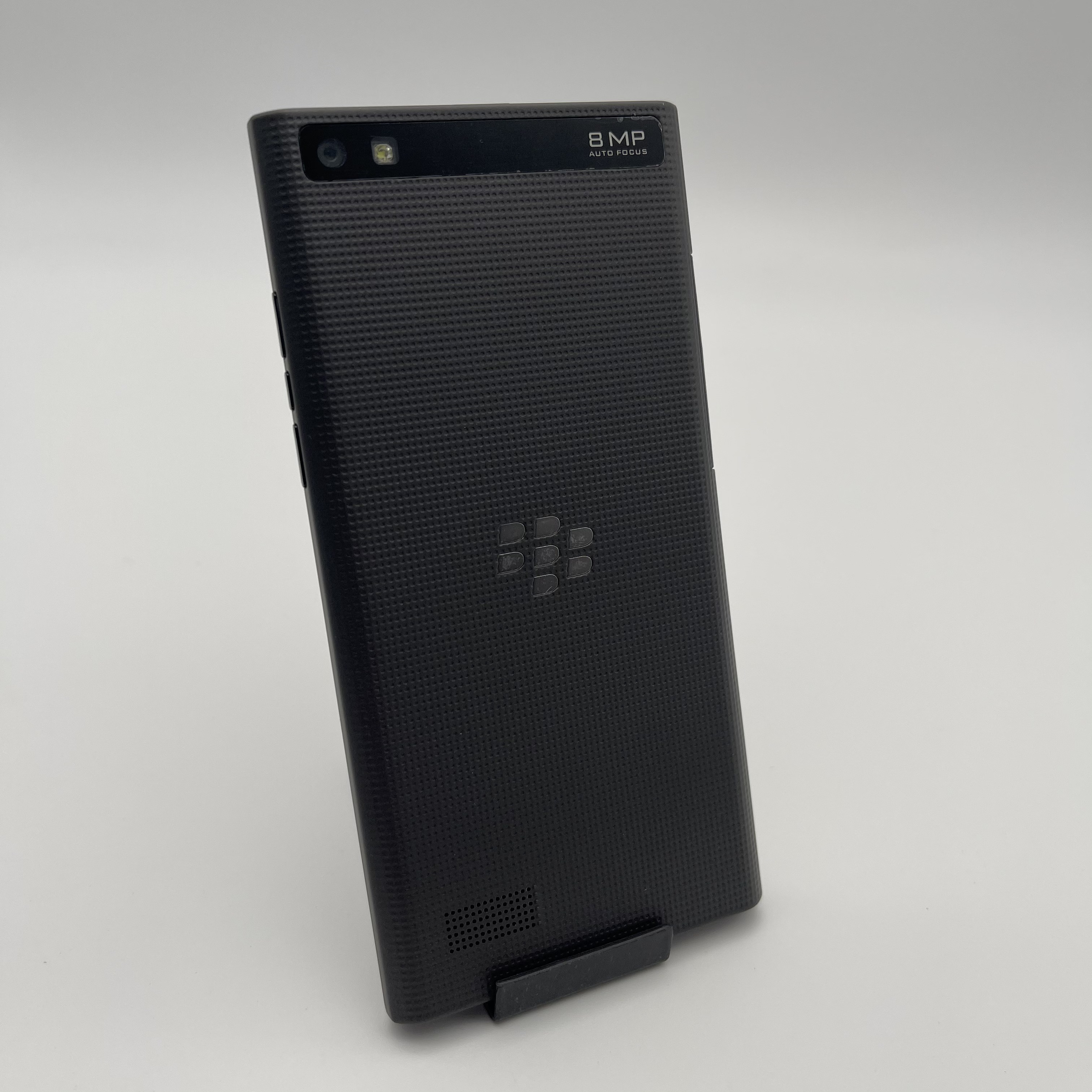 Blackberry Leap Z20  Refurbish - Mobile & Tablet Accessories reseña y precio